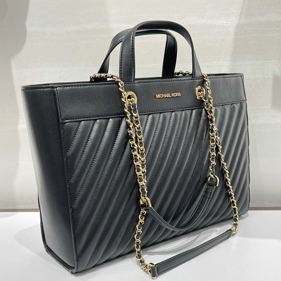 Michael Kors Large EW Tote Bag Black - Picture 2 of 13